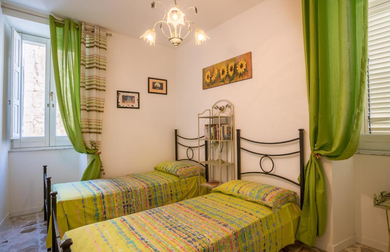 Maniace Sea View Apartment By Ortigia Apartments Syracuse Exteriér fotografie
