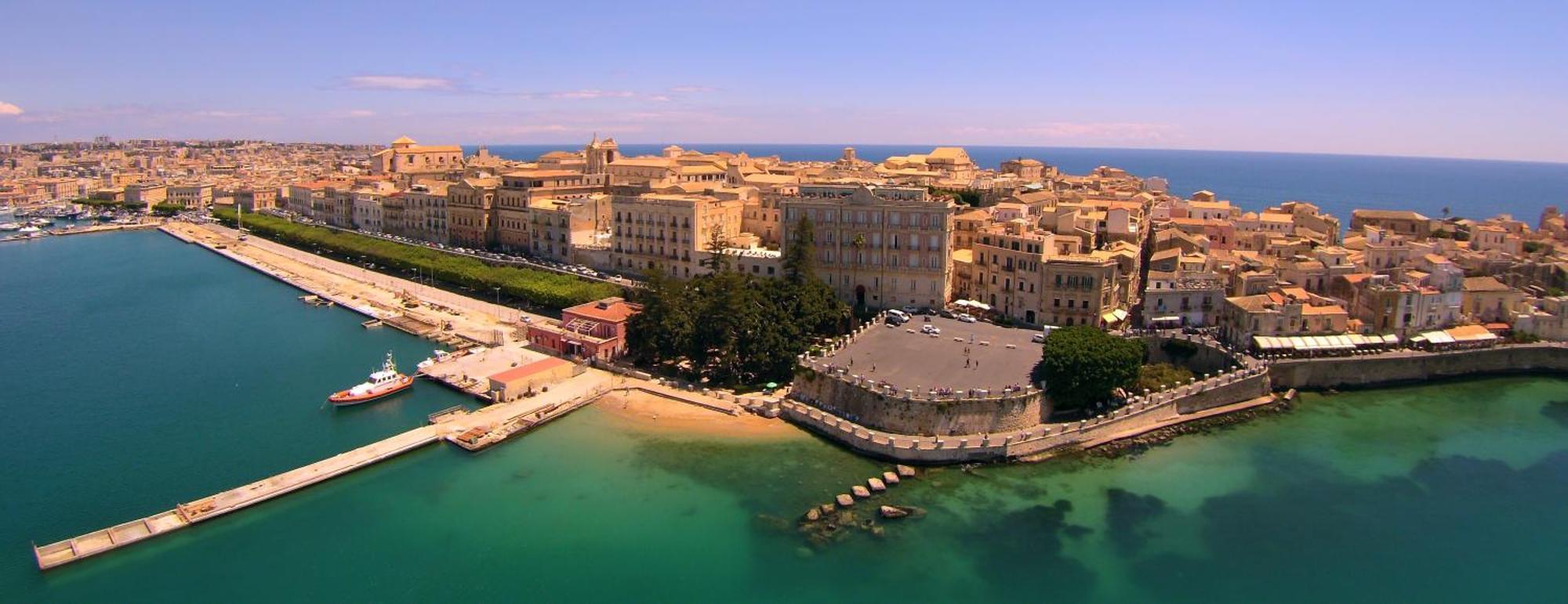 Maniace Sea View Apartment By Ortigia Apartments Syracuse Exteriér fotografie